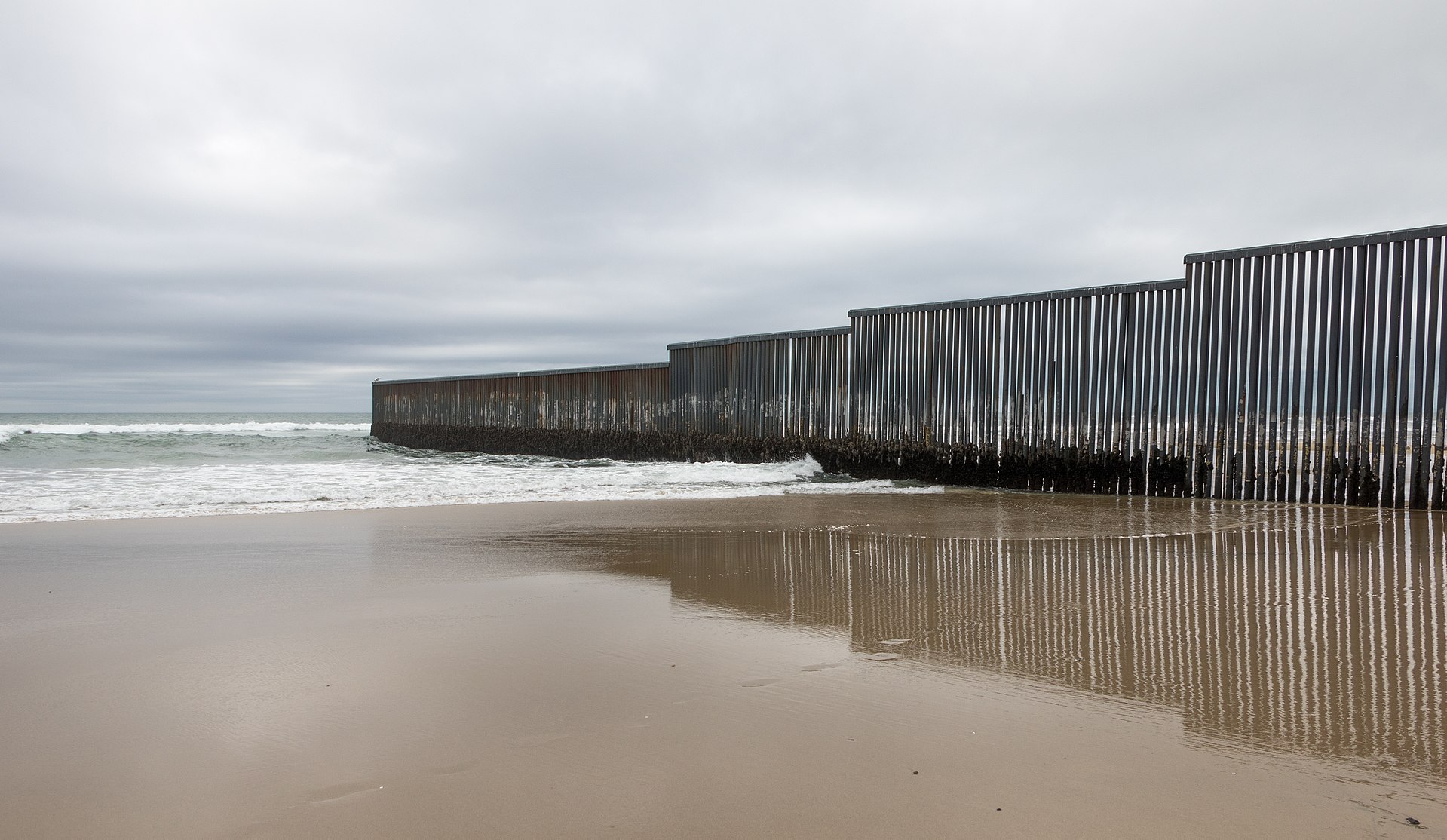 Wall Mexico-US border San Diego Tijuana